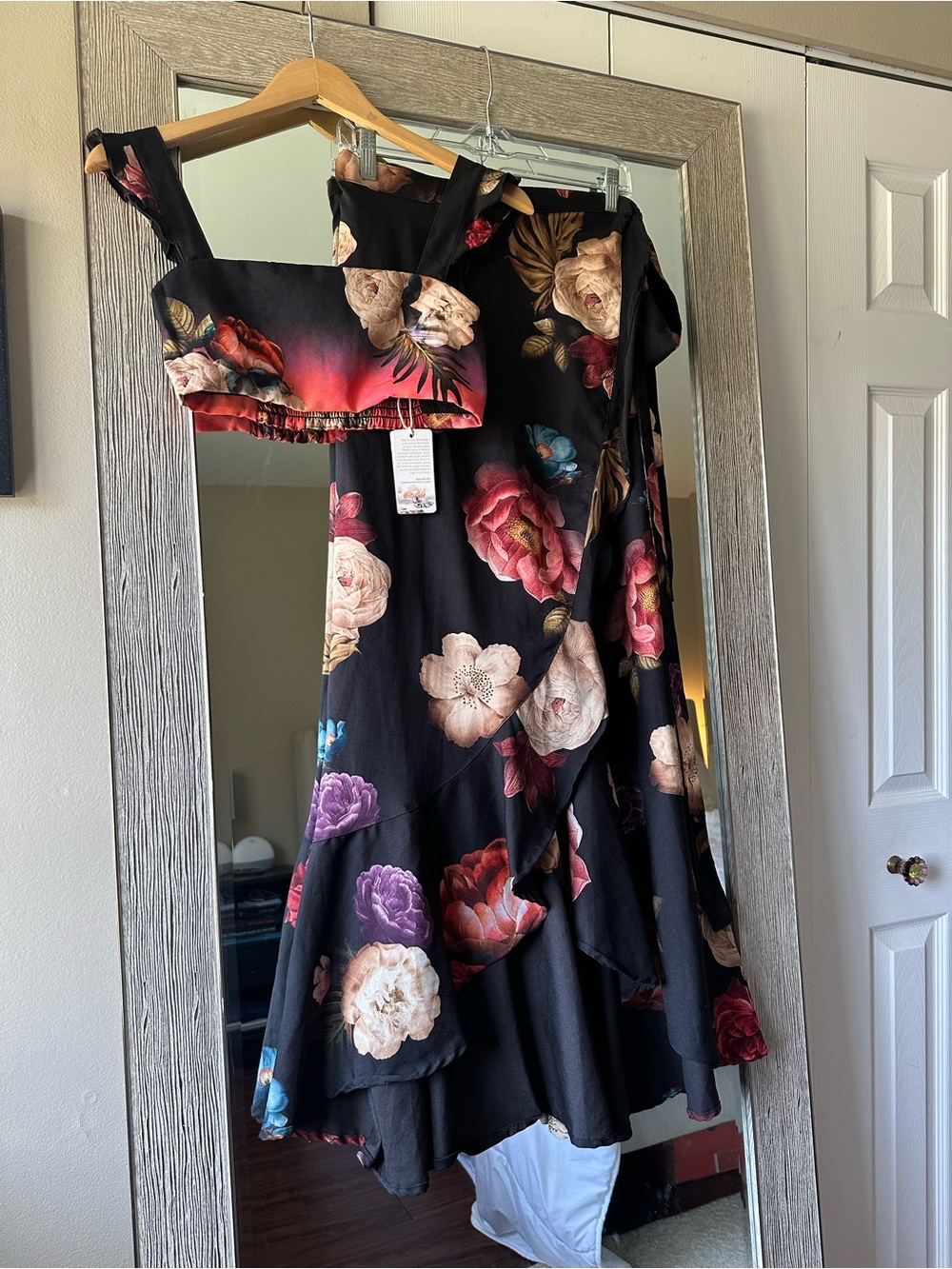 Agua Bendita Black Floral Wrap Skirt And Cropped Top Set NWT Size Small